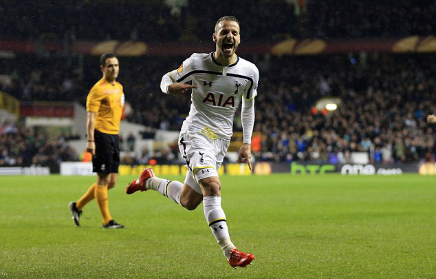 中国U22vs越南U22：拜合拉木、徐彬先发，胡荷韬、贺一然出战