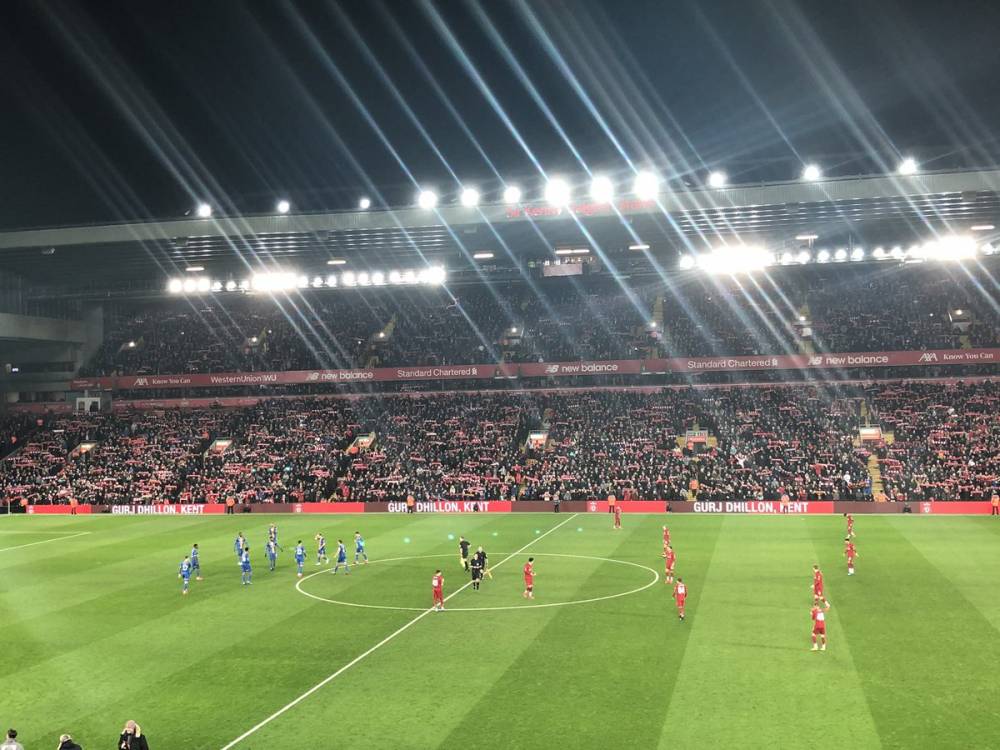 青岛海牛：李霄鹏未与球队告别，近期会根据明年情况与其谈续约