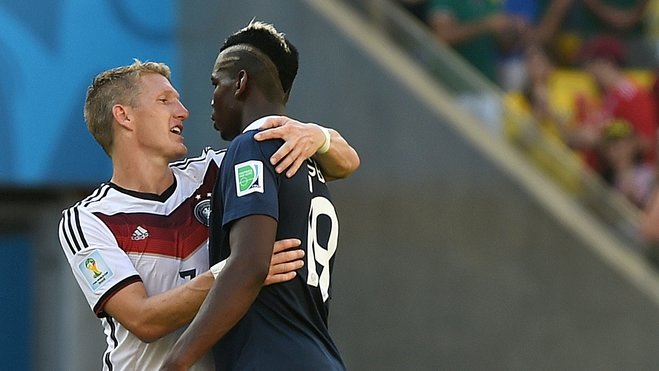 巴媒：内马尔左膝疼痛，或将缺席桑托斯的下一场比赛