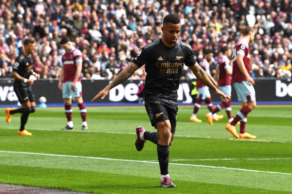 弗拉霍维奇在尤文前20场欧冠打入9球，仅次于C罗和伊瓜因