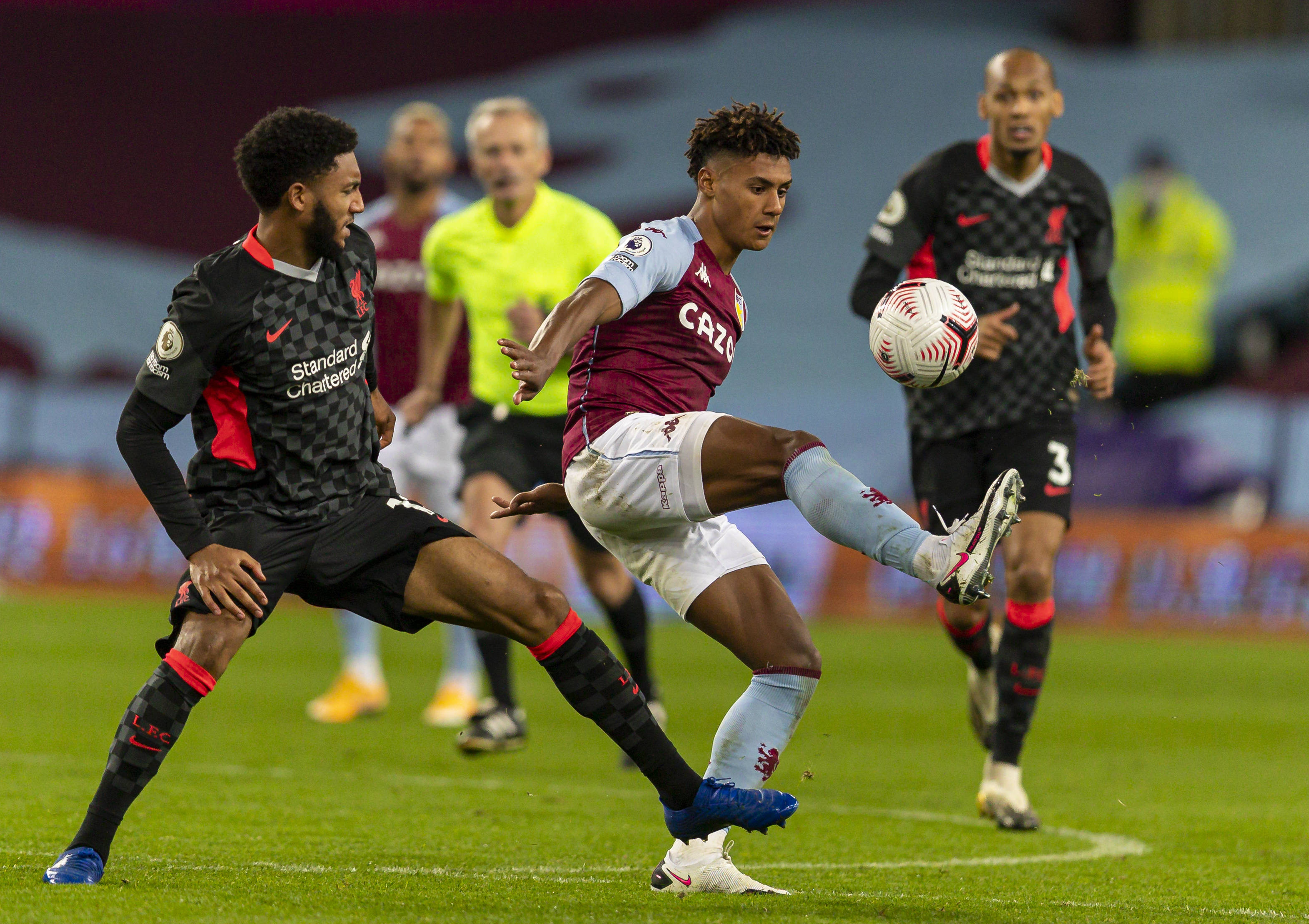 雷迪克：赛前最担心的是防守，但最终我们承受了压力没有崩盘