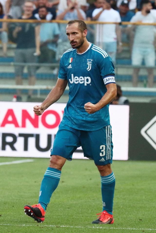 梅西荣膺美职联年度MVP，成北美体坛连续获奖伟大球员